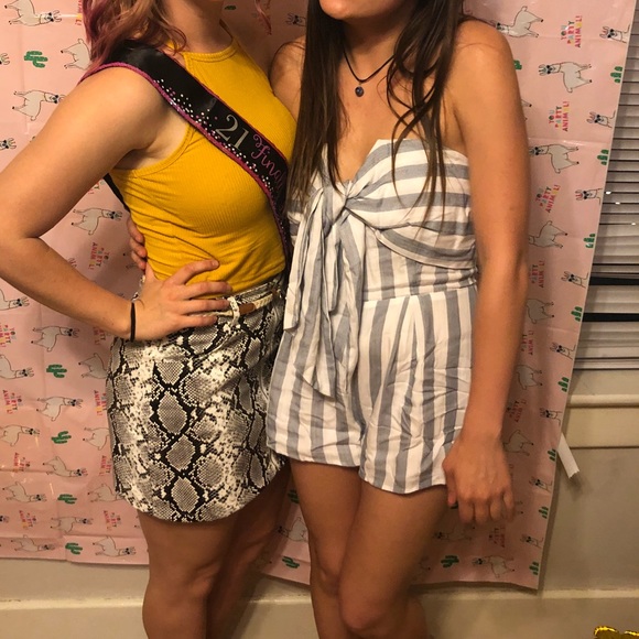 Adorable trendy strapless romper - blue and white - Picture 4 of 4